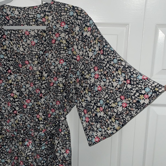 Multicolor Floral Print Romper XXL - Picture 3 of 5